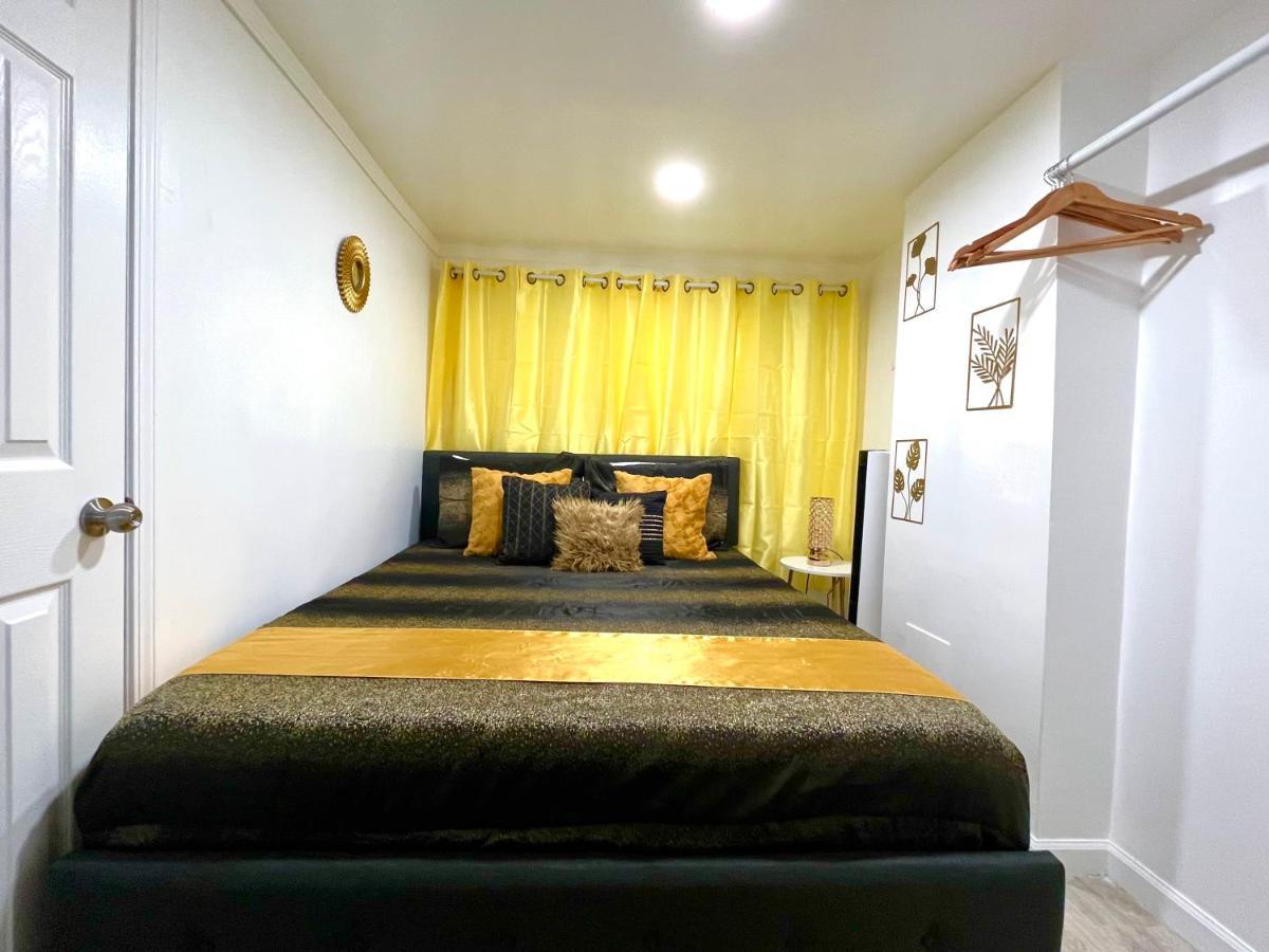 The Amber Retreat - Brooklyn Centre Comfort - Charming Space For Families, Couples & Business Travelers Near Downtown - With 300Mb Wifi, Parking & Self Check-In 클리블랜드 외부 사진