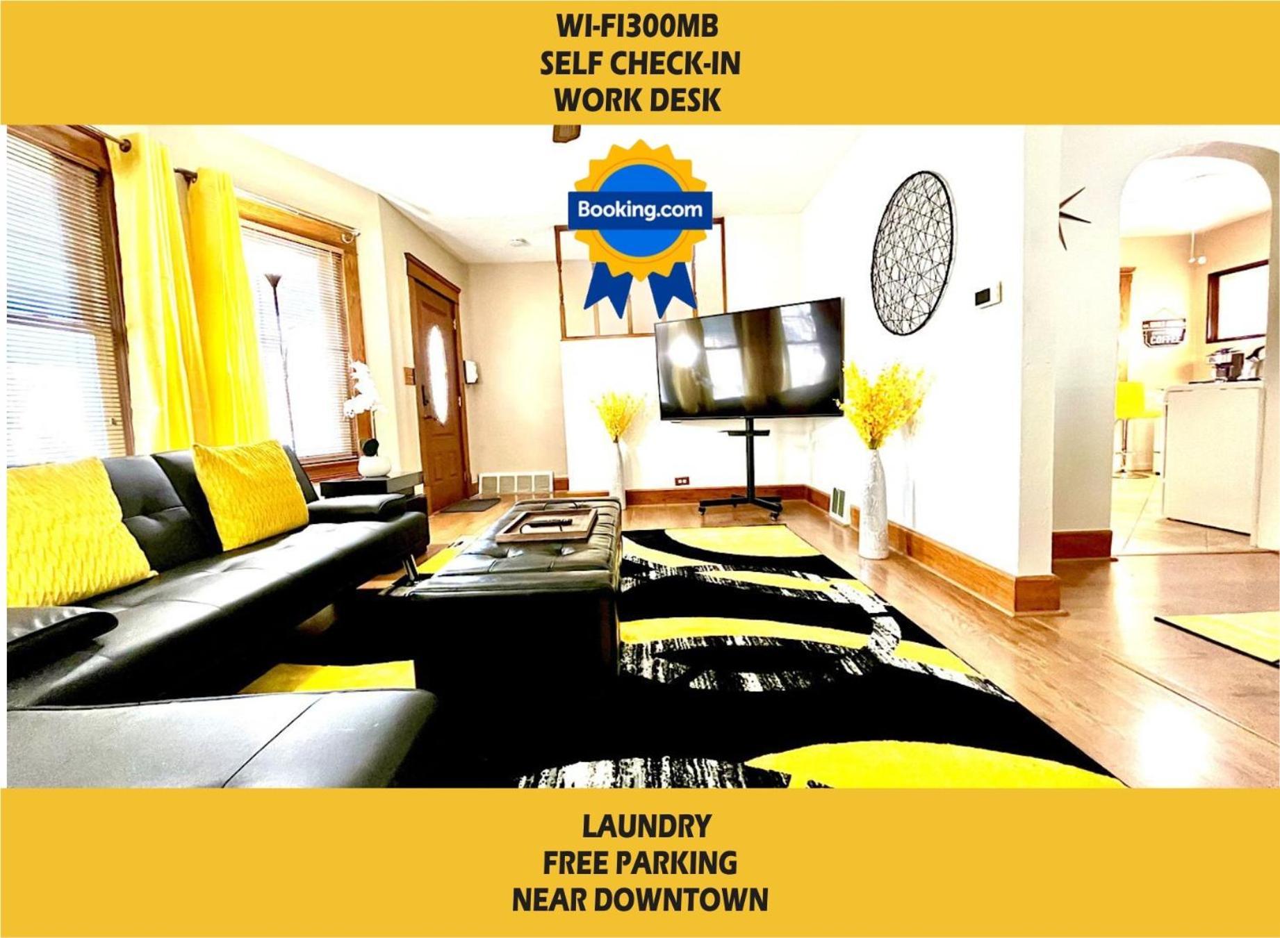 The Amber Retreat - Brooklyn Centre Comfort - Charming Space For Families, Couples & Business Travelers Near Downtown - With 300Mb Wifi, Parking & Self Check-In 클리블랜드 외부 사진